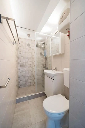 Bloc reabilitat*65 mp*etaj 2*boxă proprie*2 balcoane*Spitalul Colentina - imagine 5