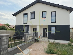 Duplex in Mosnita noua. Pozitie foarte buna. Se pot face 3 dormitoare