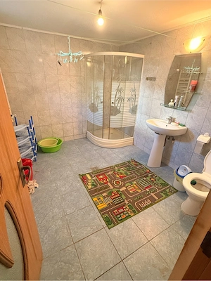 De inchiriat Casa modesta 4 camere - imagine 5