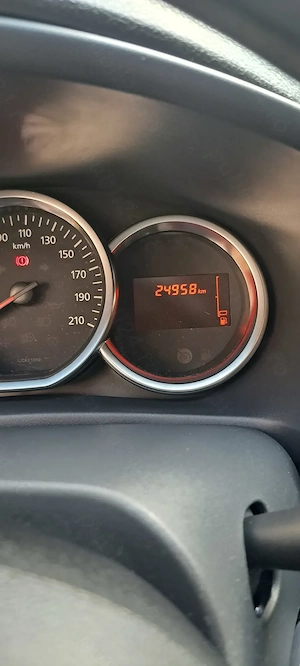 De vanzare Logan  25000 km - imagine 2