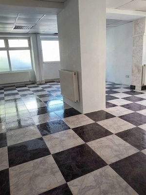 Spatiu comercial 80 mp(comercial  ,birouri,p) încălzire centrală pe gaz,curent 220v 380vOradea Ioșia - imagine 5