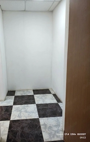 Spatiu comercial 80 mp(comercial  ,birouri,p) încălzire centrală pe gaz,curent 220v 380vOradea Ioșia - imagine 8
