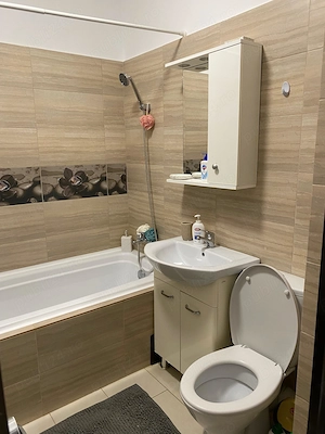 Vând apartament 