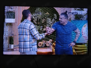 Vand TV led 117 cm