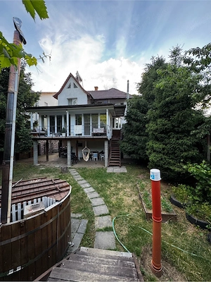 Casă de vânzare în Cuvin, județul Arad | 500 mp utili | 6.650 mp teren | 460.000   - imagine 2