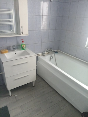 Particular, închiriez casă 3 camere sos Chitilei - imagine 7
