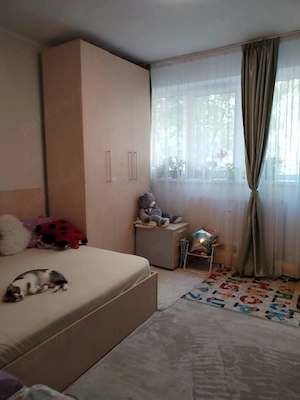 Apartament 2 camere decomandat cu centrala termica - imagine 4