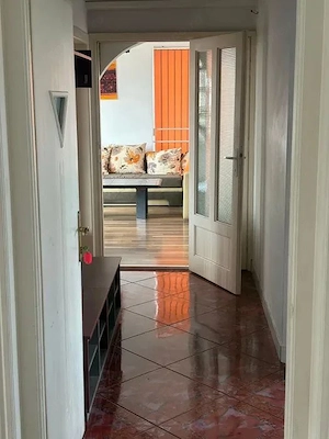 Apartament 4 camere, spre inchiriere, in zona centrala - imagine 9