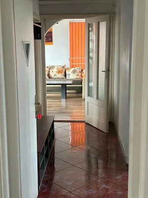 Apartament 4 camere, spre inchiriere, in zona centrala - imagine 8
