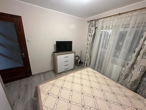 Inchiriez apartament 2 camere decomandate - et. 2 - Brazda - imagine 7