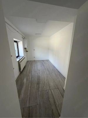 De vanzare apartamente  Bloc nou 77mp2 parter    Loc de parcare inclus  Suceava  - imagine 3