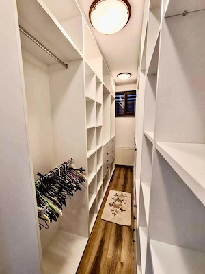 Apartament 2 camere + dressing mare | 91 mp | balcon 21 mp | parcare privată | Ghimbav - imagine 4