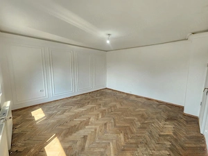 Vand apartament  2 camere decomandat zona Lunei 56mp - imagine 6