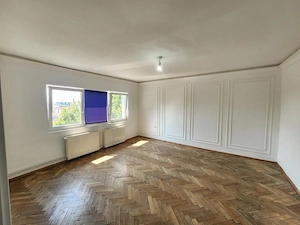 Vand apartament  2 camere decomandat zona Lunei 56mp - imagine 7