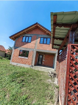 Casa la roșu p+m - imagine 3