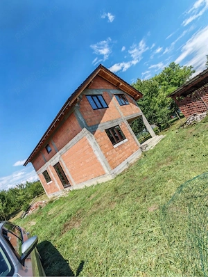 Casa la roșu p+m - imagine 2