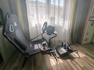 Simulator racing PC Xbox, volan + pedale + schimbator Thrustmaster + scaun