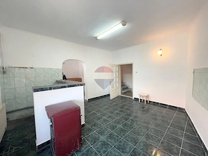 Casă cu 3 camere de vânzare în zona centrala comison 0% + garaj - imagine 20
