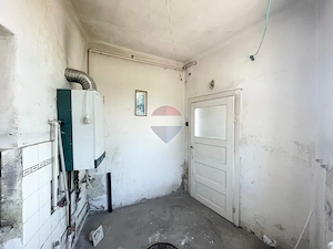 Casă cu 3 camere de vânzare în zona centrala comison 0% + garaj - imagine 11