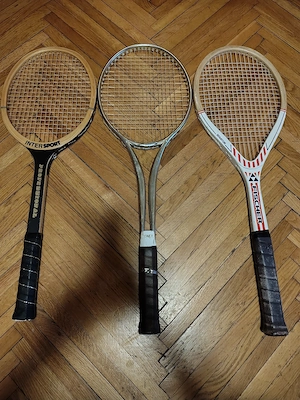 Rachete tenis de camp pentru toata lumea