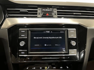 Volkswagen Passat - imagine 14