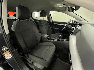 Volkswagen Golf - imagine 11