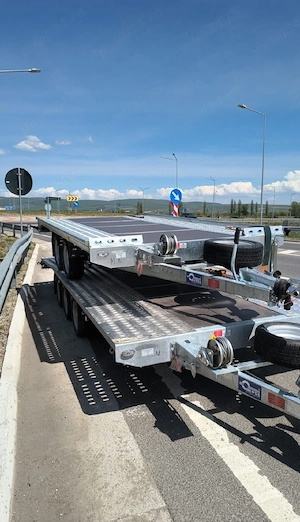 Închiriez Platformă Auto Trailer Auto 