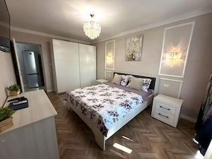 Garsonier de închiriat, 40 mp, parcare, zona Centru 