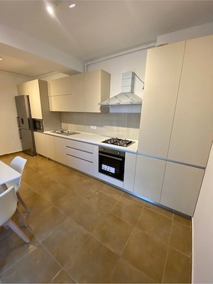 De Vanzare Apartament 3 camere Pipera - imagine 3