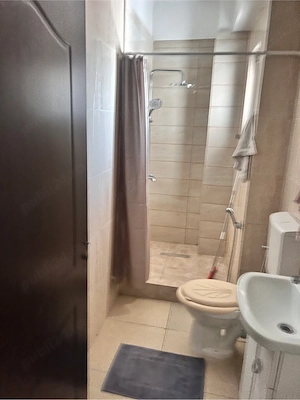Garsonieră spațioasă de 40 mp în Andronache, cu lift, aproape de Lidl, Kaufland și mijloace de trans - imagine 4
