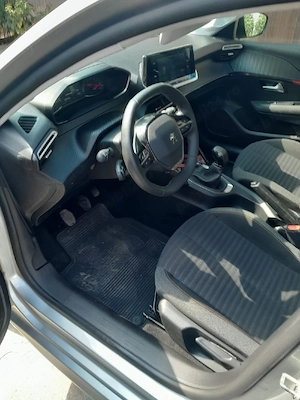 Vând urgent Peugeot 208  - imagine 6