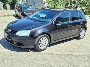Wolkswagen Golf 5 Benzina 1.6,105 CP.  Este in stare perfect estetic cat si tehnic,fara erori   - imagine 6