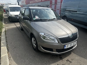 Skoda Fabia Break 1.6 TDI, 2013   Economică, Spațioasă și Întreținută - imagine 7