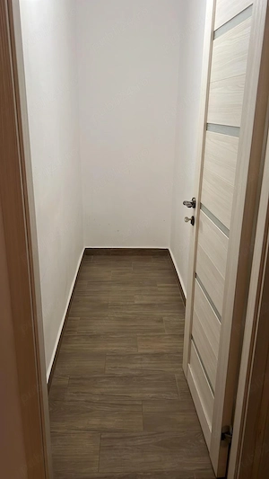 Proprietar, vând apartament cu 3 camere renovat - imagine 10