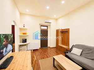 Apartamet 2 cam renovat, ultracentral, parcare privata, comision 0 - imagine 8