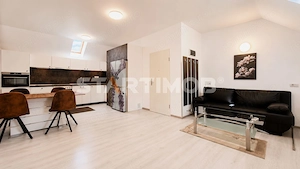 Apartament 3 camere Central Brasov - imagine 2