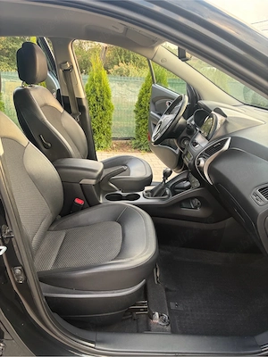 Hyundai IX35 4x4 2.0 diesel 136 CP - imagine 6