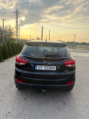 Hyundai IX35 4x4 2.0 diesel 136 CP - imagine 2