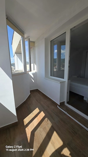 Vand apartament 2 camere decomandat in Deva, zona 22 Decembrie, 53 mp + 2 balcoane , mobilat - imagine 7