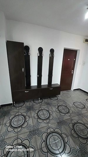 Vand apartament 2 camere decomandat in Deva, zona 22 Decembrie, 53 mp + 2 balcoane , mobilat - imagine 5