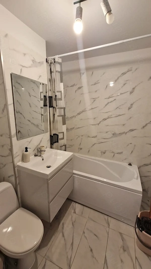 Proprietar, închiriez ap. 3 cam, decomandat, zona  Girocului - imagine 4