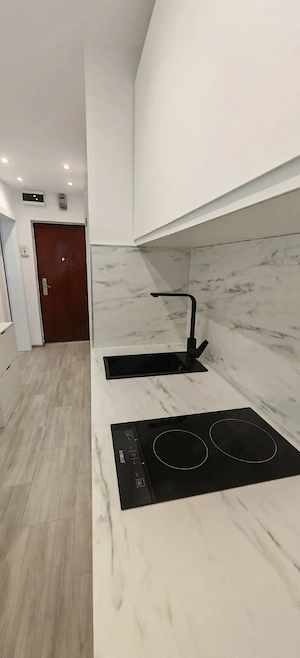 Vand apartament 1 camera ultra modern la doar 1 minut de City of Mara - imagine 2