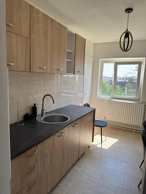Apartament 2 camere, Calea Martirilor  centrala proprie - imagine 9