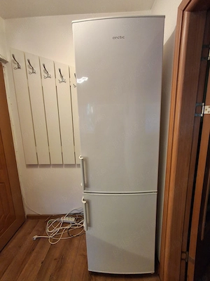 Vând combină frigorifică Arctic   second hand