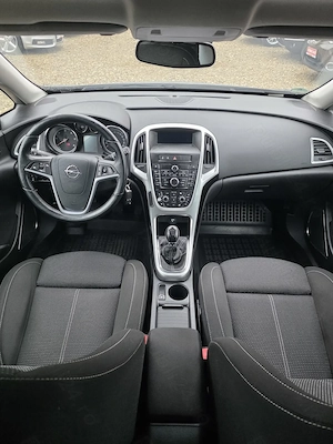 Opel Astra J 2012 Euro 5 Manual - imagine 10