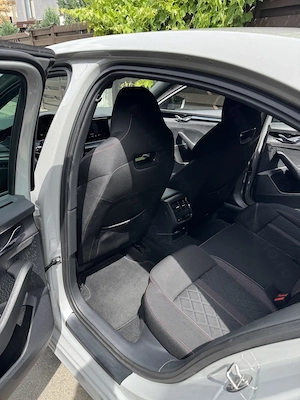 Vand Skoda Octavia VRS PHEV 2021 - imagine 3