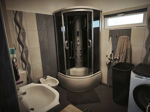 De vânzare casa in Caransebes + 2 anexe - imagine 4