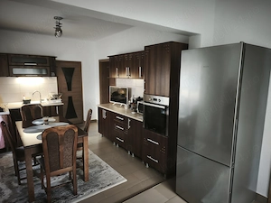 De vânzare casa in Caransebes + 2 anexe - imagine 7