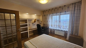 Apartament 3 camere , - ,INDEPENDENTEI -UMF - imagine 9