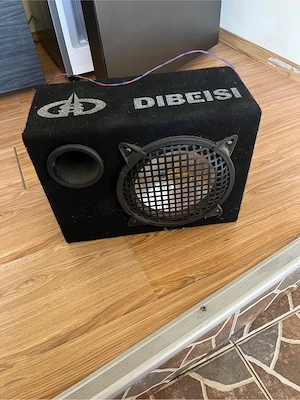 Subwoofer audio dibeisi